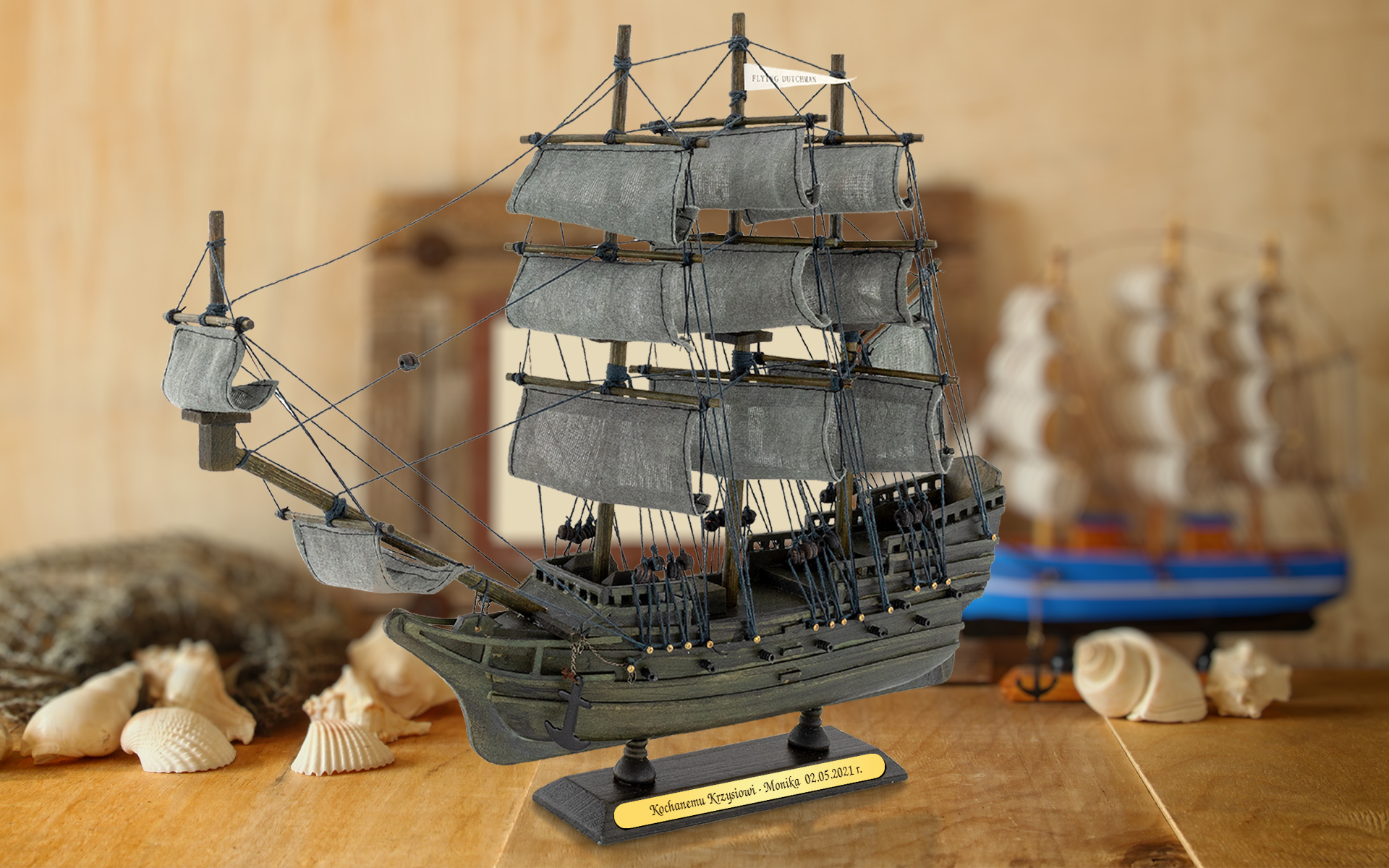  Model statku Latający Holender z grawerem na prezent dla chłopaka 